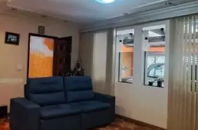 Sobrado à venda no jardim jamaica – 3 quartos, suíte, 2 vagas – 154m²