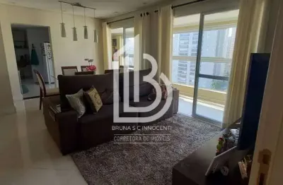 Aconchegante apartamento à venda com 108m², 3 dormitórios e 3 vagas