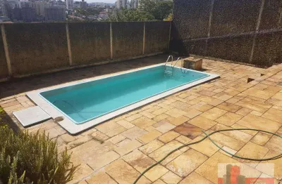 Casa em rua aurelia - vila romana, 650 m², 08 vagas, 04 quartos, 02 suítes, piscina