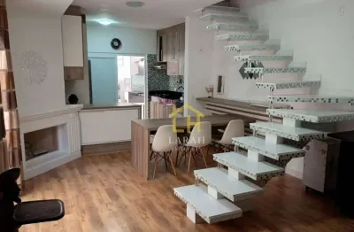 Casa Isolada com 3 dormitórios para alugar, 103 m² por R$ 5.500/mês - Granja Viana - Cotia/SP