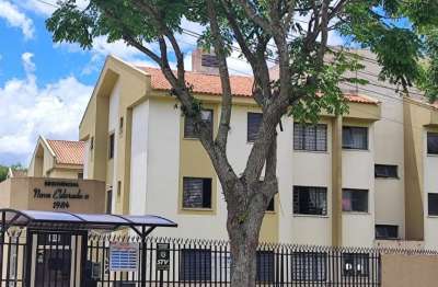 Apartamento com 3 quartos para alugar na Rua Irmã Flávia Borlet, 1984, Xaxim, Curitiba