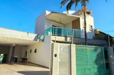 Sobrado imponente - área nobre Maringá/Pr - Zona 04 - Av Carlos Borges - Oportunidade !!!