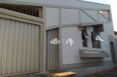 Casa comercial com 3 salas à venda na Avenida Portugal, 244, Igapó, Londrina