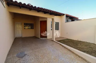 Casa com 3 quartos para alugar, 80 m² por R$ 1.650/mês - Jardim Pacaembu - Londrina/PR