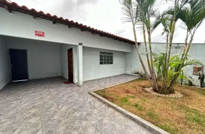 Casa com 3 quartos para alugar, 100 m² por R$ 2.100/mês - Jardim Esperança - Londrina/PR