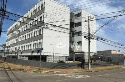 Apartamento no edif. figueiras com 3 dormitórios à venda, 64 m² por r$ 210.000 - castelo - londrina/pr