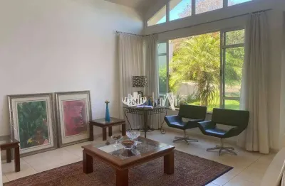 Casa com 4 quartos à venda, 420 m² por r$ 4.200.000 - pitanguá - londrina/pr
