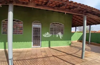 Casa com 2 quartos para alugar, 100 m² por r$ 1.700/mês - conjunto habitacional saltinho - londrina/pr
