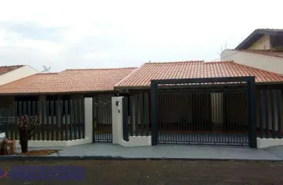 Casa com 3 dormitórios para alugar, 240 m² por r$ 4.550,00 - champagnat - londrina/pr