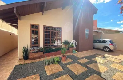 Casa com 3 quartos à venda, 260 m² por r$ 890.000 - monte carlo - londrina/pr