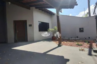 Casa com 3 quartos para alugar na Rua Antero de Quental, 255, Conjunto Residencial Vivendas do Arvoredo, Londrina