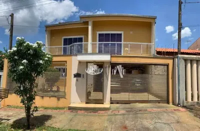 Sobrado com 4 quartos à venda, 225 m² por r$ 870.000 - jardim piza - londrina/pr