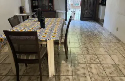 Casa com 3 quartos à venda no Olaria, Vila Velha 