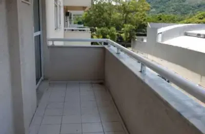 Apartamento com 2 quartos à venda na estrada dos bandeirantes, jacarepaguá, rio de janeiro, 60 m2 por r$ 295.000