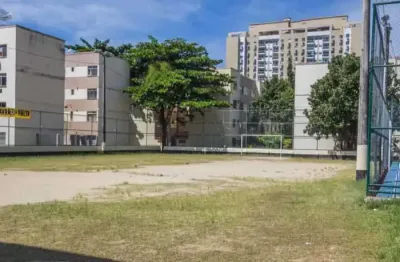 Apartamento com 2 quartos à venda na rua igarapé-açu, jacarepaguá, rio de janeiro, 52 m2 por r$ 195.000