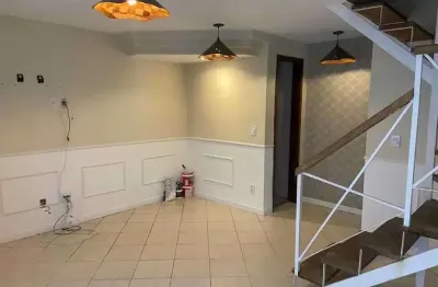 Casa em condomínio fechado com 3 quartos à venda na estrada do caçambé, jacarepaguá, rio de janeiro, 110 m2 por r$ 410.000