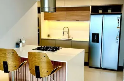Villa privulege, 97m², 3 suítes, vista mar, armários, 2 vagas