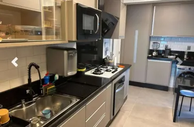 Parque tropical, 155m², 4 suítes, nascente, armários, 2 vagas