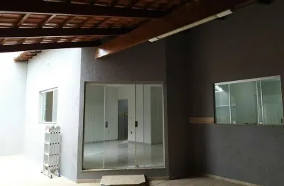 Casa com 3 quartos à venda no santa luzia, uberlândia  por r$ 600.000