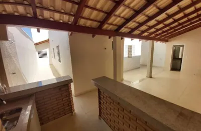 Casa com 3 quartos à venda no minas gerais, uberlândia  por r$ 567.000
