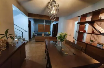 Casa com 4 quartos à venda no santa mônica, uberlândia  por r$ 1.500.000