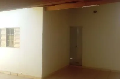 Casa com 3 quartos à venda no dona zulmira, uberlândia  por r$ 330.000