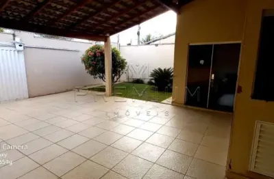 Casa com 3 quartos à venda no jardim europa, uberlândia  por r$ 420.000