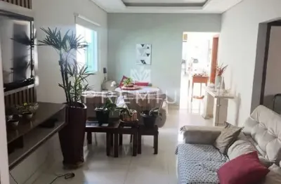 Casa com 3 quartos à venda no pacaembu, uberlândia  por r$ 725.000