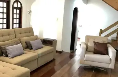 Casa com 3 quartos à venda na josé antônio fedelli, 69, guaianases, são paulo por r$ 1.100.000