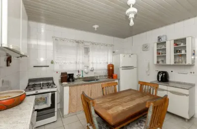Casa para venda em Chora Menino com 8 quartos, sendo 2 suítes , 104m²