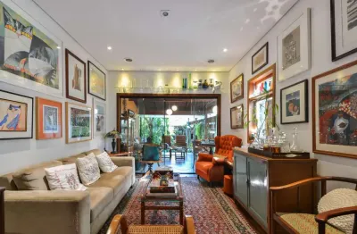 Casa para venda em Pacaembu com 3 quartos, sendo 3 suítes , 422m²