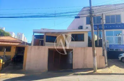 Casa com 3 Quartos (1 Suíte) e Varanda à Venda na Vila Itapura, Campinas/SP