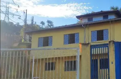 Casa com 2 dormitórios para alugar, 140 m² por r$ 2.500,00/mês - mirante do arujá - arujá/sp