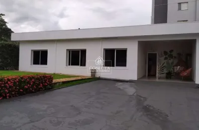 Casa com 3 quartos à venda em Saraiva, Uberlândia 