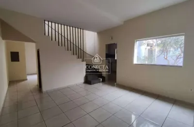 Casa estilo sobrado de 230m² - por r$2.800,00 no jardim patricia - uberlândia-mg