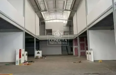 Galpão comercial de 1.256m² - por r$37.000,00 no centro - uberlândia/mg