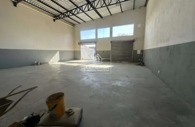 Galpão para locação de 250m² - por r$6.000,00 no santa rosa, uberlândia/mg