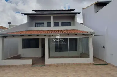 Casa estilo sobrado à venda no bairro cidade jardim com 326 m² de área construída, 4 quartos, 4 vagas