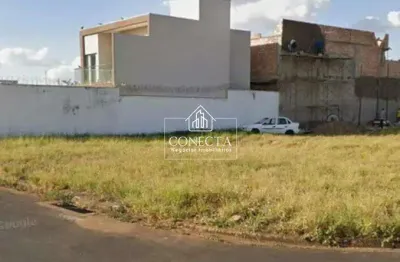 Lote à venda no bairro Laranjeiras, em Uberlândia, com área total de 352 m².