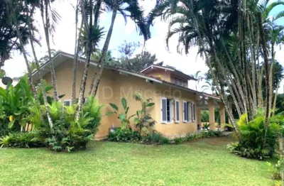 Casa em condomínio fechado com 4 quartos à venda na rua catleya (jardim costa azul), 16, praia dura, ubatuba por r$ 1.300.000