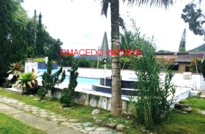 Casa com 4 quartos à venda na avenida palmeiras, 55, praia da lagoinha, ubatuba por r$ 700.000