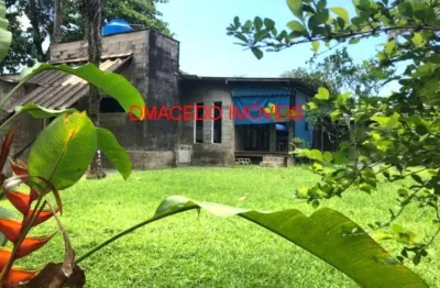Casa com 4 quartos à venda na rua rio de janeiro, 09, praia da lagoinha, ubatuba por r$ 900.000
