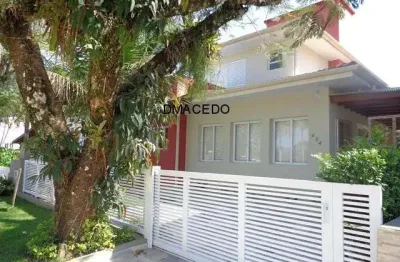 Casa em condomínio fechado com 4 quartos para alugar na rua mar virado, 404, praia da lagoinha, ubatuba por r$ 1.200 por dia