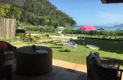 Casa em condomínio fechado com 4 quartos para alugar na avenida copacabana, praia da lagoinha, ubatuba por r$ 4.000 por dia