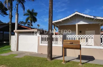 Casa com 4 quartos para alugar na rua fortaleza, praia da lagoinha, ubatuba por r$ 900 por dia