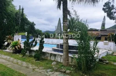 Casa para venda em praia da lagoinha de 546.00m² com 4 quartos, 2 suites e 5 garagens