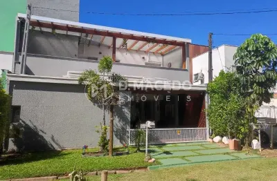 Casa para alugar em Condominio Lagoinha de 160.00m² com 4 Quartos e 4 Suites