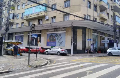 Vendo sala comercial com 70 m², aceita financiamento