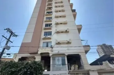 Apartamento à venda na Rua Timbiras, Batista Campos, Belém