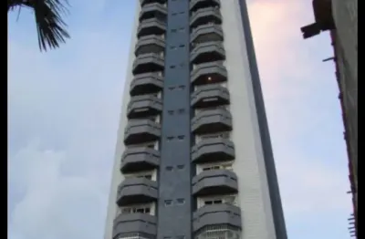 Apartamento à venda na Rua Arciprestes Manoel Teodoro, Batista Campos, Belém